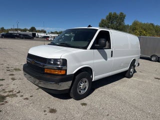2025 Chevrolet Express Cargo WT