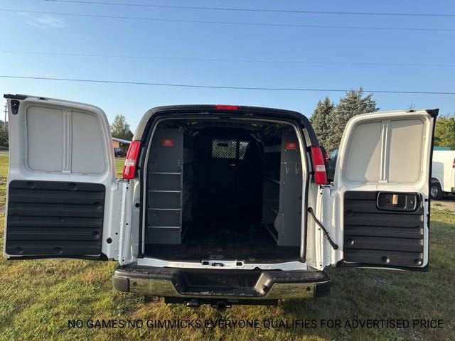 2025 Chevrolet Express Cargo 2500 WT