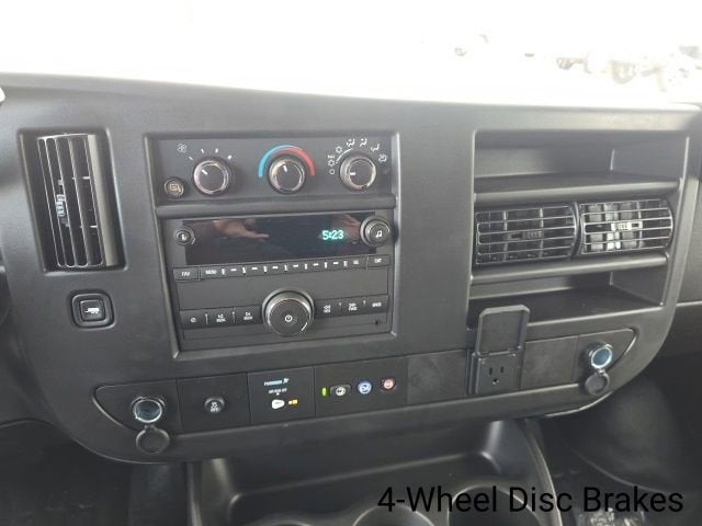 2025 Chevrolet Express Cargo 2500 WT