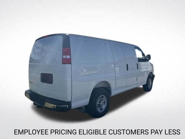 2025 Chevrolet Express Cargo 2500 WT