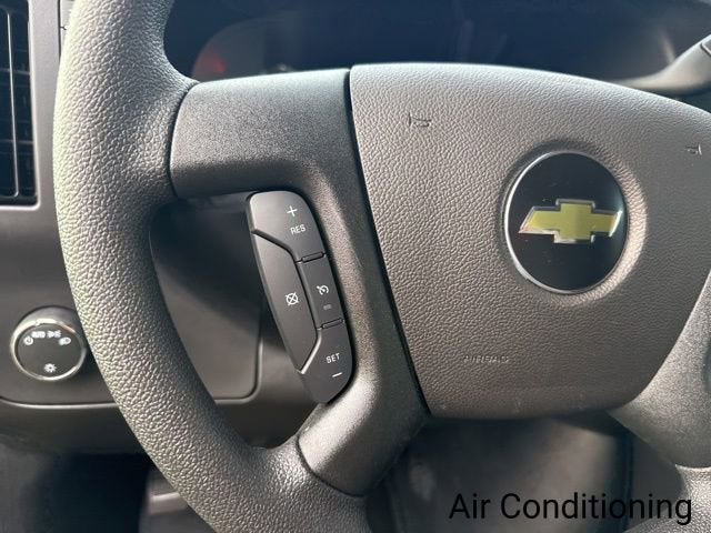 2025 Chevrolet Express Cargo 2500 WT