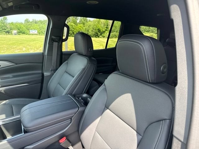 2026 Chevrolet Traverse LT - Photo 14