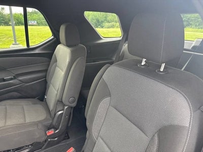2022 Chevrolet Traverse LT Cloth