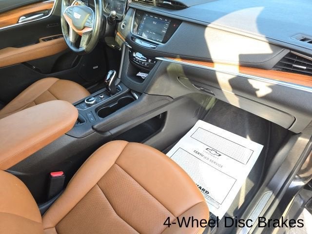 2021 Cadillac XT5 Premium Luxury