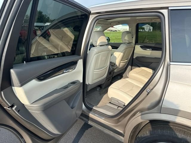 2022 Cadillac XT6 Premium Luxury
