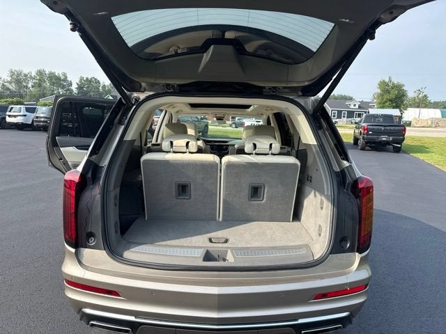 2022 Cadillac XT6 Premium Luxury