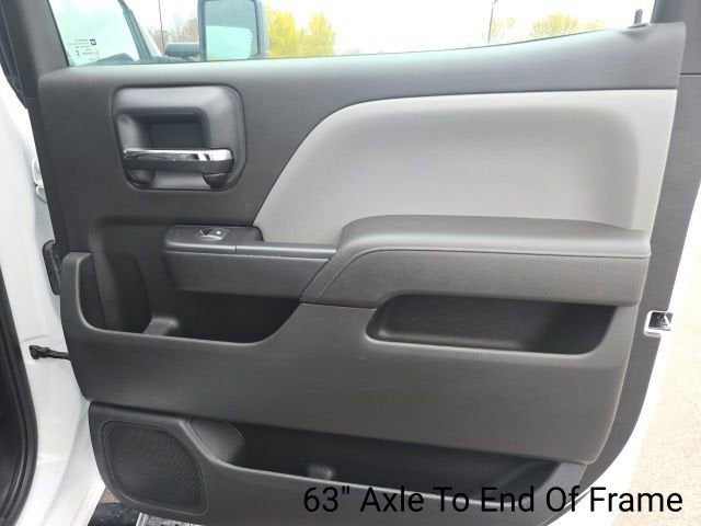 2025 Chevrolet Silverado 5500 HD Work Truck