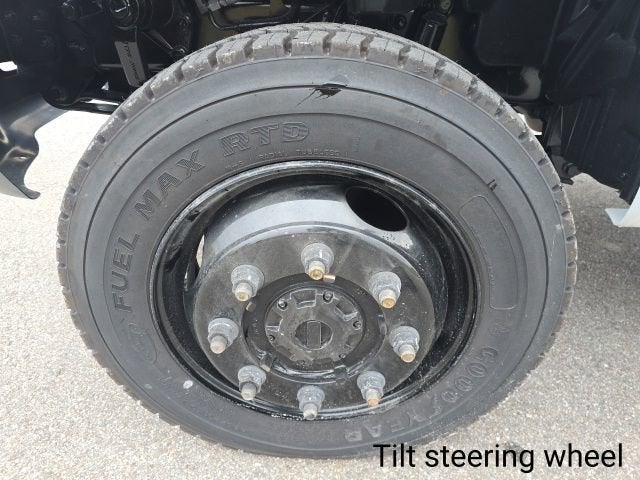 2025 Chevrolet Silverado 5500 HD Work Truck