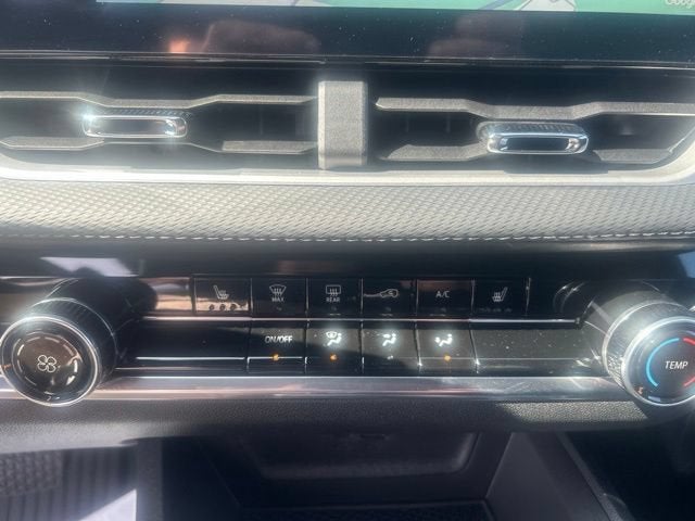 2027 Chevrolet Equinox LT - Photo 14