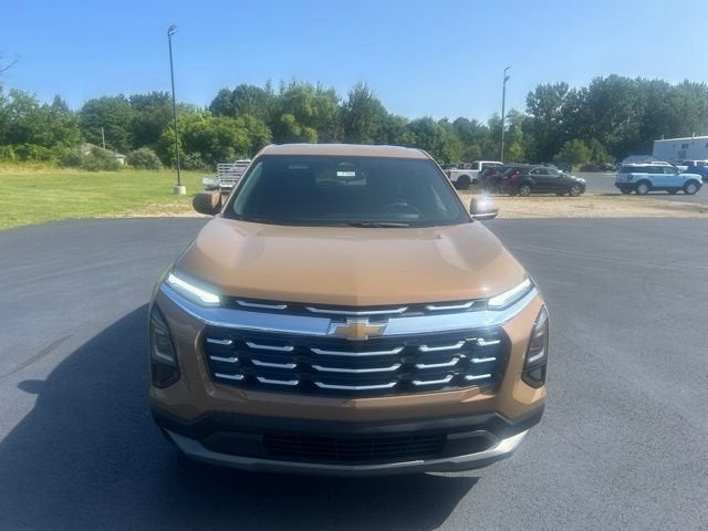 2027 Chevrolet Equinox LT - Photo 8