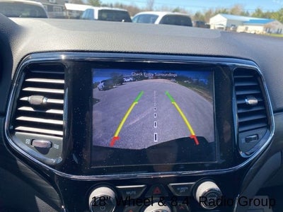 2019 Jeep Grand Cherokee Laredo