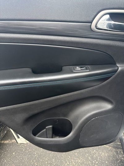 2020 Jeep Grand Cherokee Laredo