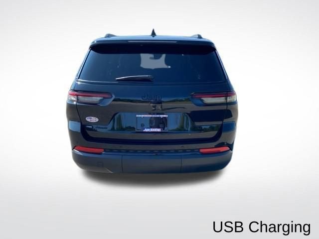 2022 Jeep Grand Cherokee L Altitude 4x4