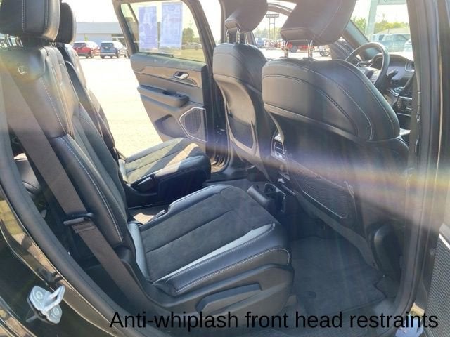 2022 Jeep Grand Cherokee L Altitude 4x4