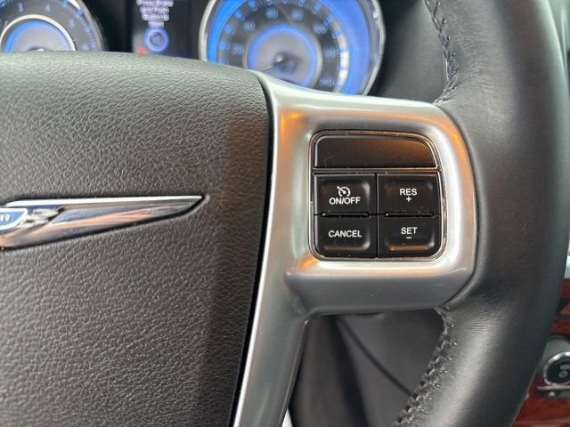 2014 Chrysler 300 Base