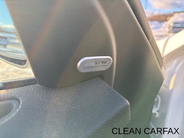 2023 Chrysler 300 Touring L