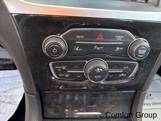 2023 Chrysler 300 Touring L