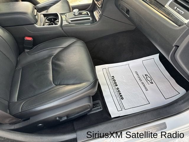 2023 Chrysler 300 Touring L