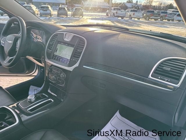 2023 Chrysler 300 Touring L