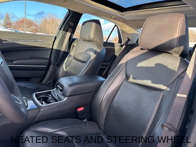 2023 Chrysler 300 Touring L