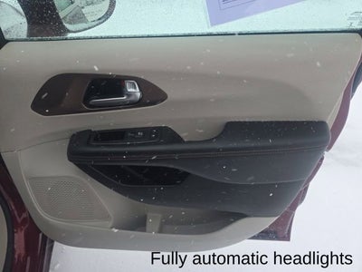 2017 Chrysler Pacifica Touring-L