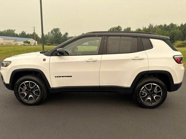 2025 Jeep Compass Trailhawk 4x4