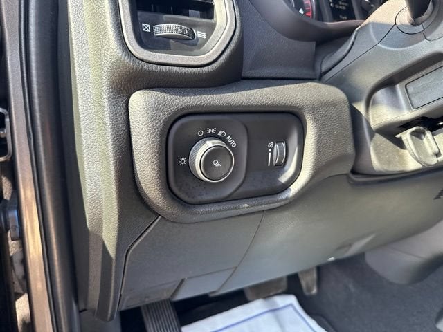 2024 RAM 3500 Tradesman Crew Cab 4x4 6'4" Box