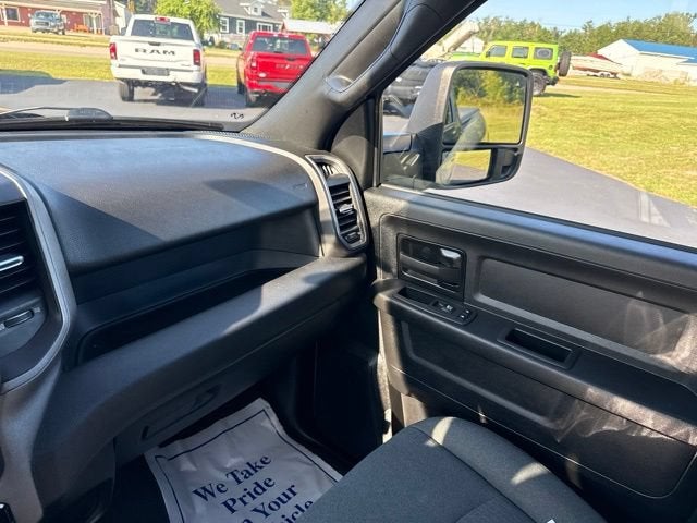 2024 RAM 3500 Tradesman Crew Cab 4x4 6'4" Box