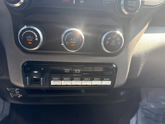 2021 RAM 2500 Tradesman Crew Cab 4x4 6'4" Box