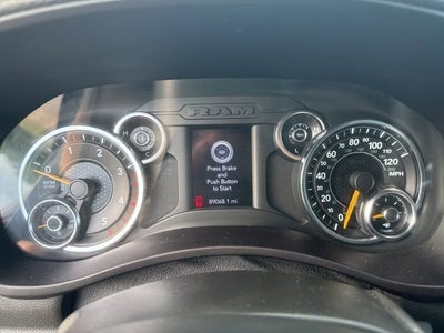 2022 RAM 2500 Tradesman Crew Cab 4x4 8' Box