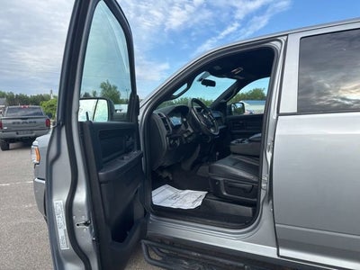 2022 RAM 2500 Tradesman Crew Cab 4x4 8' Box