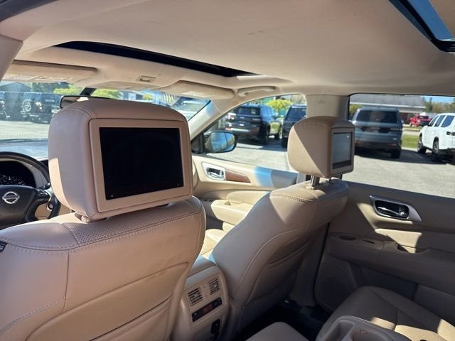 2017 Nissan Pathfinder Platinum