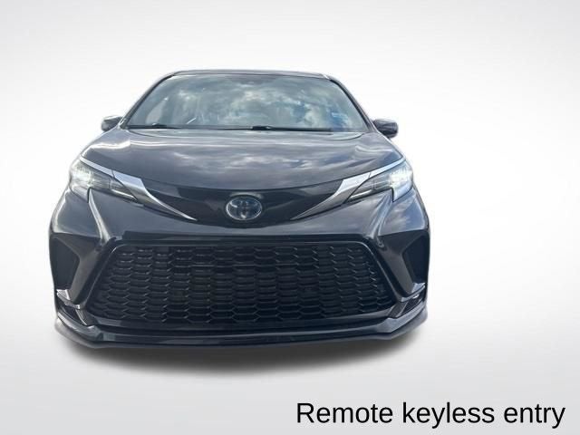 2021 Toyota Sienna XLE