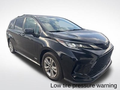 2021 Toyota Sienna XLE