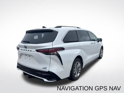 2021 Toyota Sienna XLE