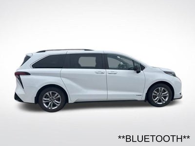 2021 Toyota Sienna XLE
