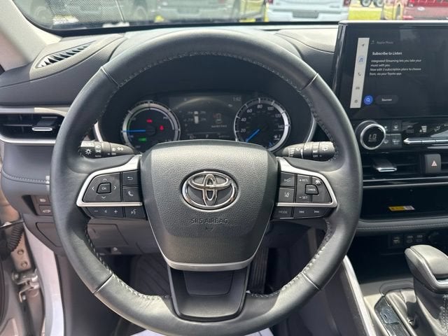 2023 Toyota Highlander Hybrid XLE