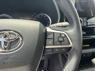 2023 Toyota Highlander Hybrid XLE