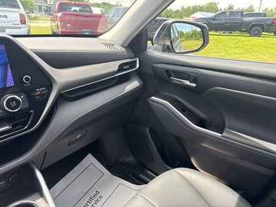 2023 Toyota Highlander Hybrid XLE