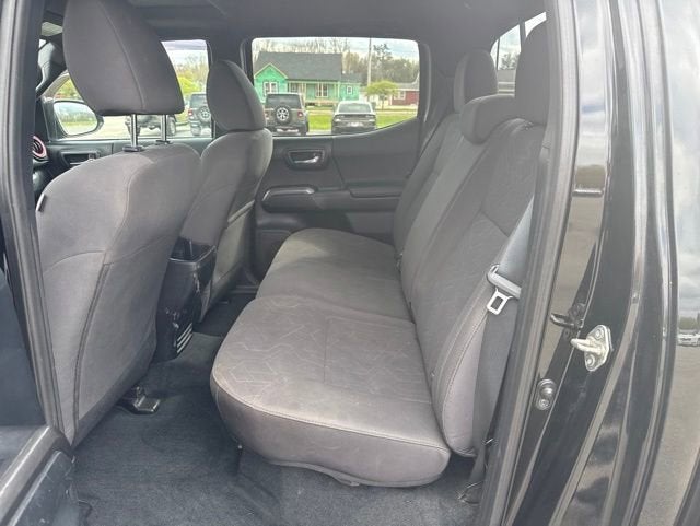 2016 Toyota Tacoma SR