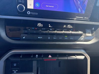 2022 Toyota Tundra 4WD SR5