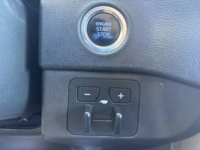 2022 Toyota Tundra 4WD SR5