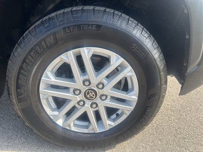 2022 Toyota Tundra 4WD SR5