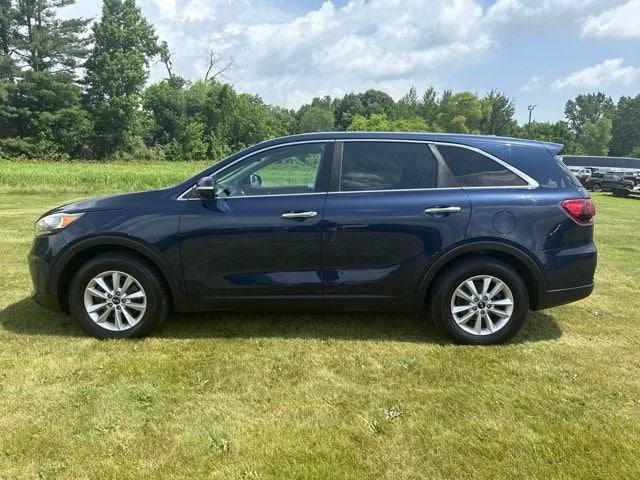 Used 2019 Kia Sorento LX with VIN 5XYPG4A39KG439186 for sale in Houghton Lake, MI
